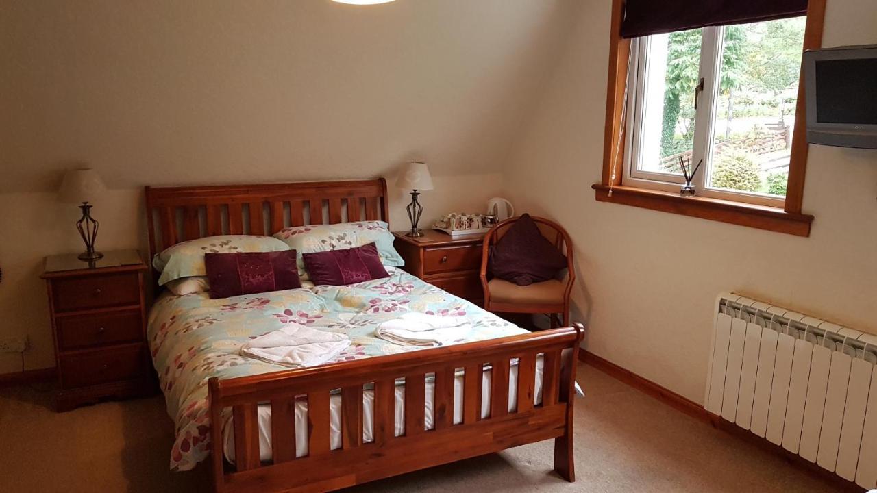 Lochview Guest House Улапул Екстериор снимка